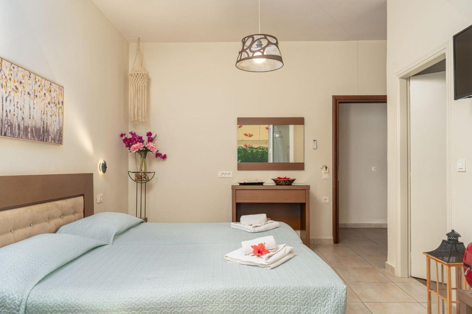 Stathis Beachfront Luxury Rooms Kalamákion 部屋 写真