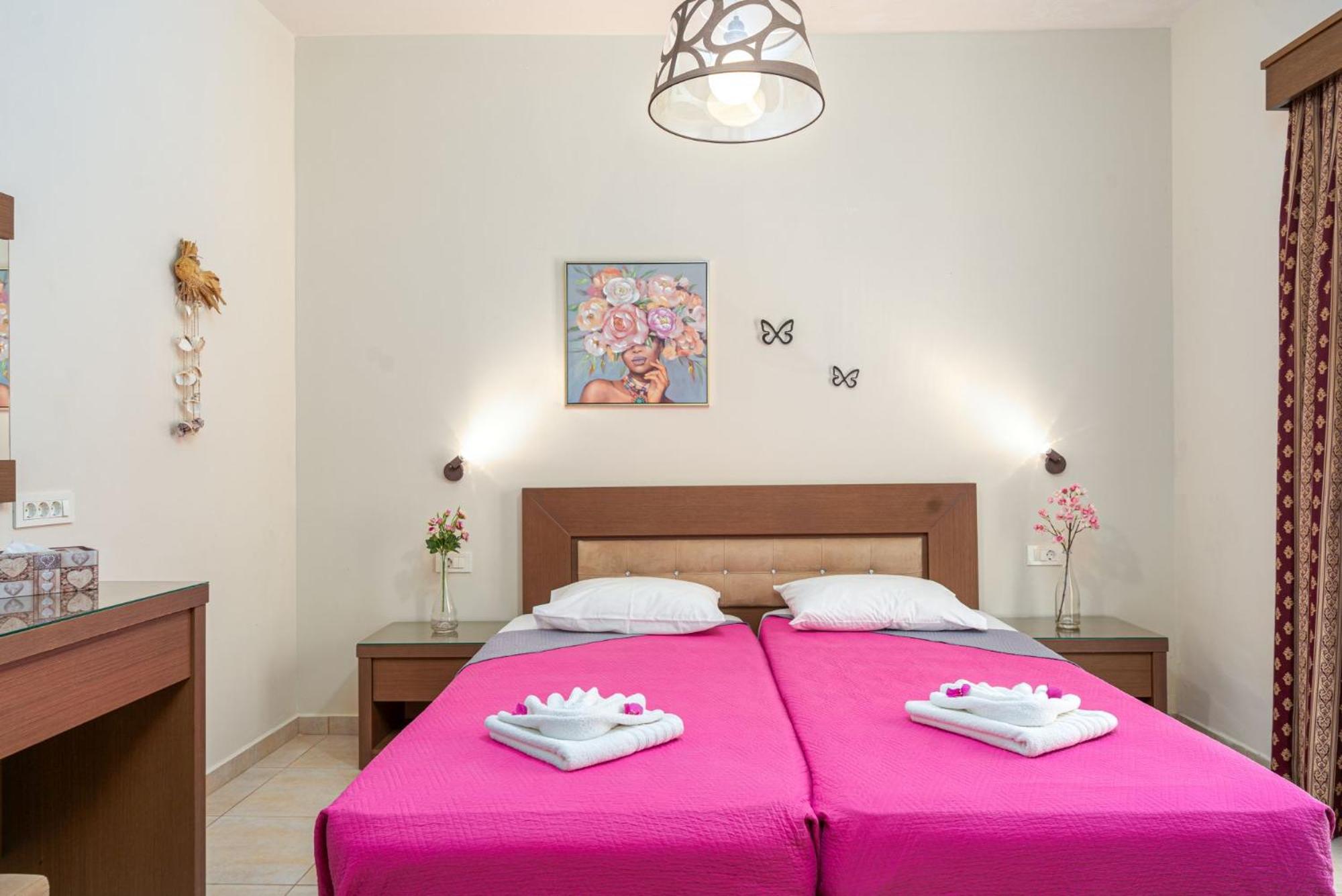 Stathis Beachfront Luxury Rooms Kalamákion 部屋 写真